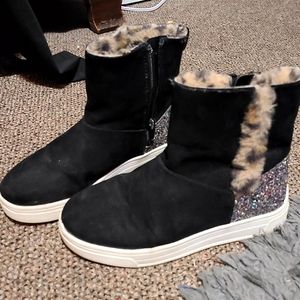 Cheetah fur boots